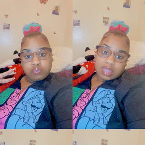 Meet your Posher, Kenyatta